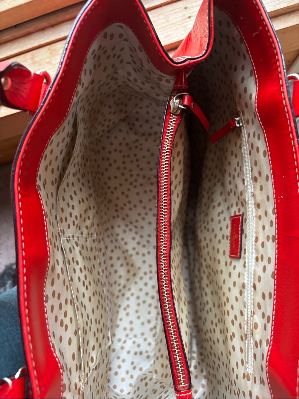 Kate Spade Red Pebbled Leather Studded Logo Plaque Shoulder Tote Bag - Picture 3 of 8